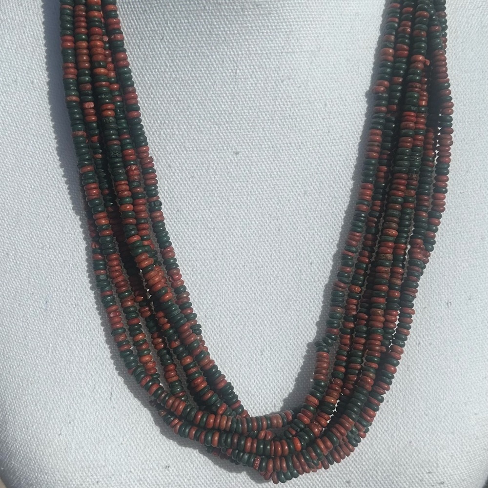 Vintage Ethnic Style Red and Green Multi-Strand Beaded Necklace - Picture 7 of 7
